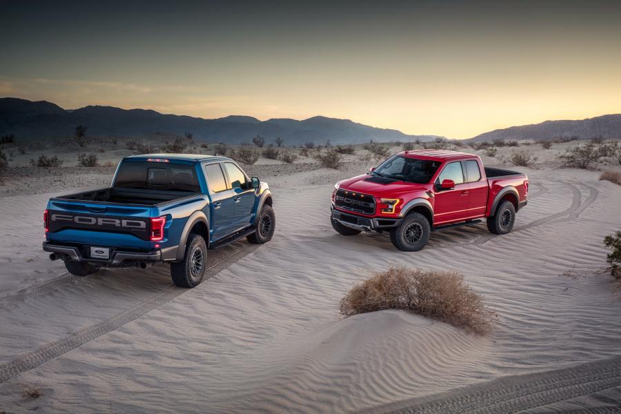  Ford F-150 Raptor SuperCrew 2018 года  (фото 17 из 20)